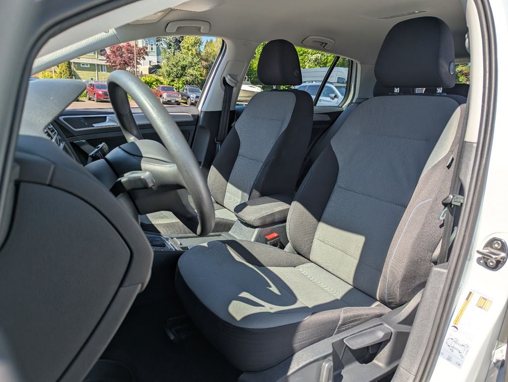 2016 Volkswagen e-Golf SE