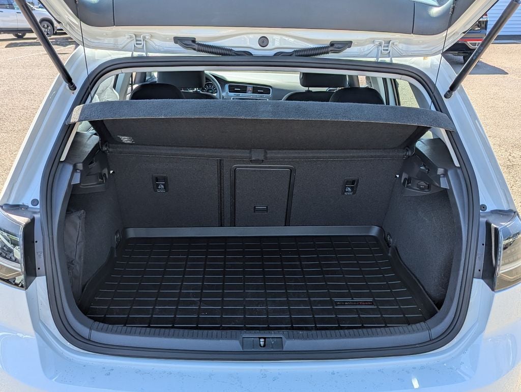 2016 Volkswagen e-Golf SE
