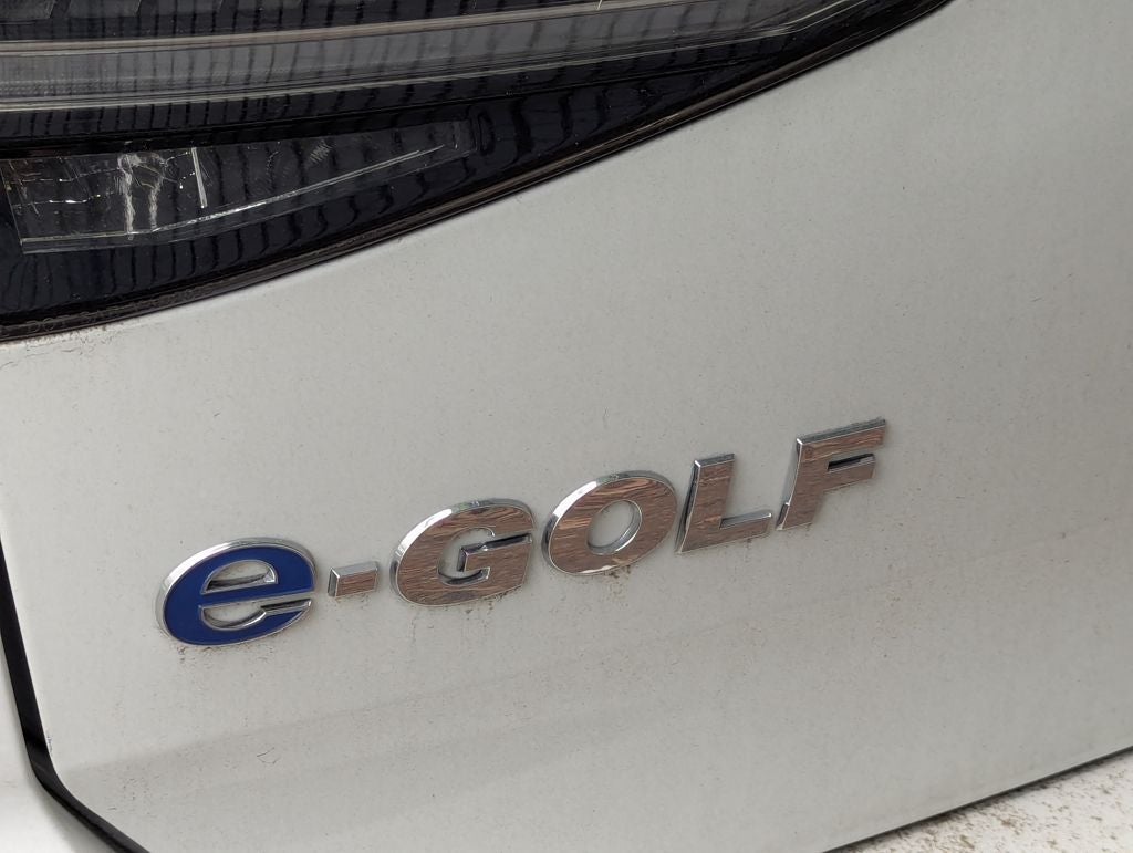 2016 Volkswagen e-Golf SE