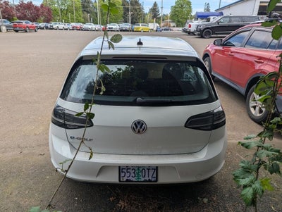 2016 Volkswagen e-Golf SE