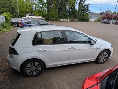 2016 Volkswagen e-Golf SE
