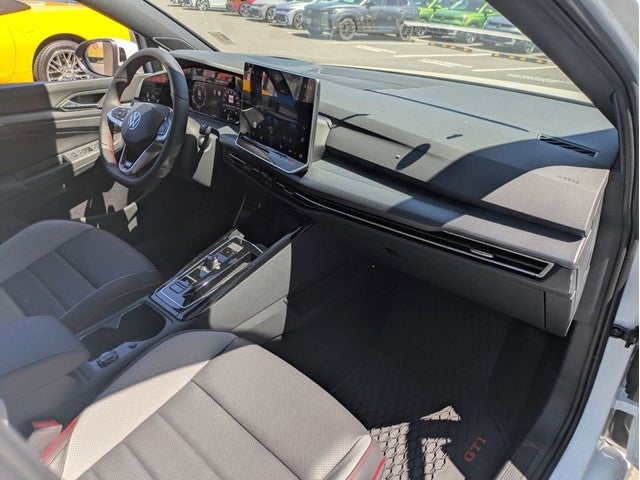 2025 Volkswagen Golf GTI Autobahn