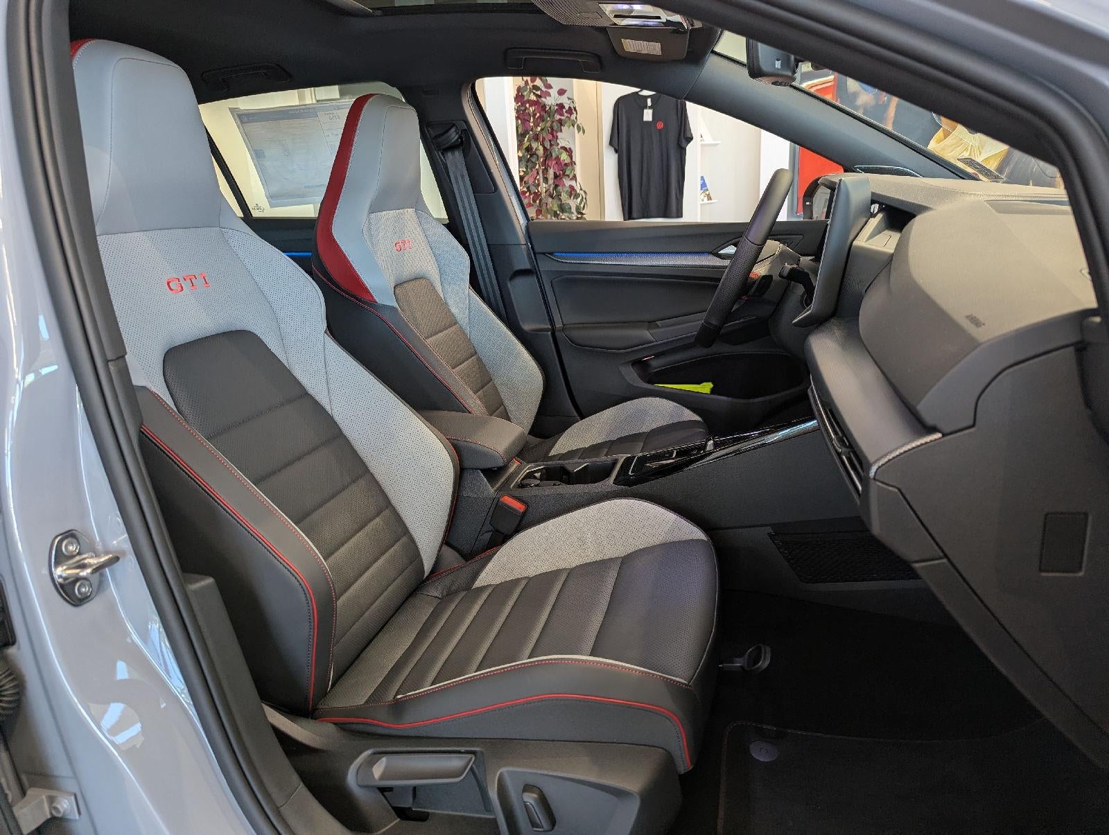 2026 Volkswagen Golf GTI 2.0T Autobahn