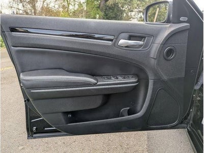 2022 Chrysler 300 300S