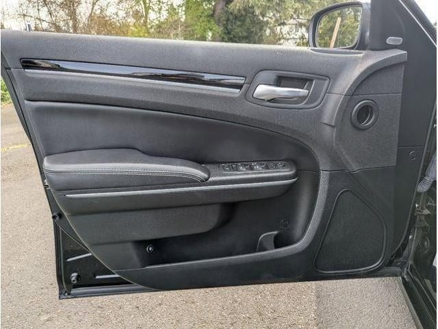 2022 Chrysler 300 300S