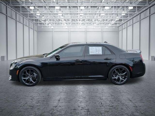 2022 Chrysler 300 300S