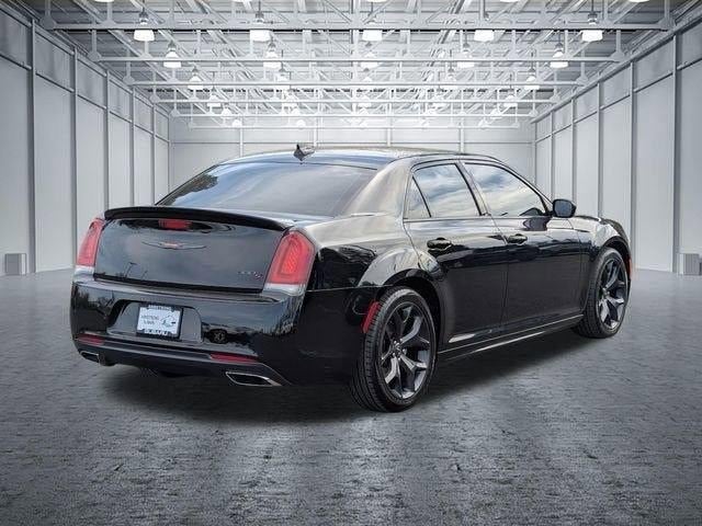 2022 Chrysler 300 300S