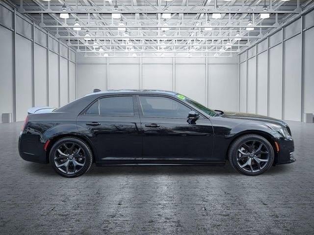 2022 Chrysler 300 300S