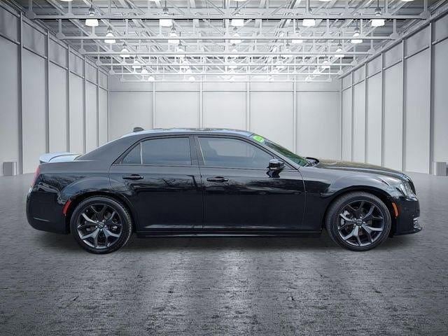 2022 Chrysler 300 300S