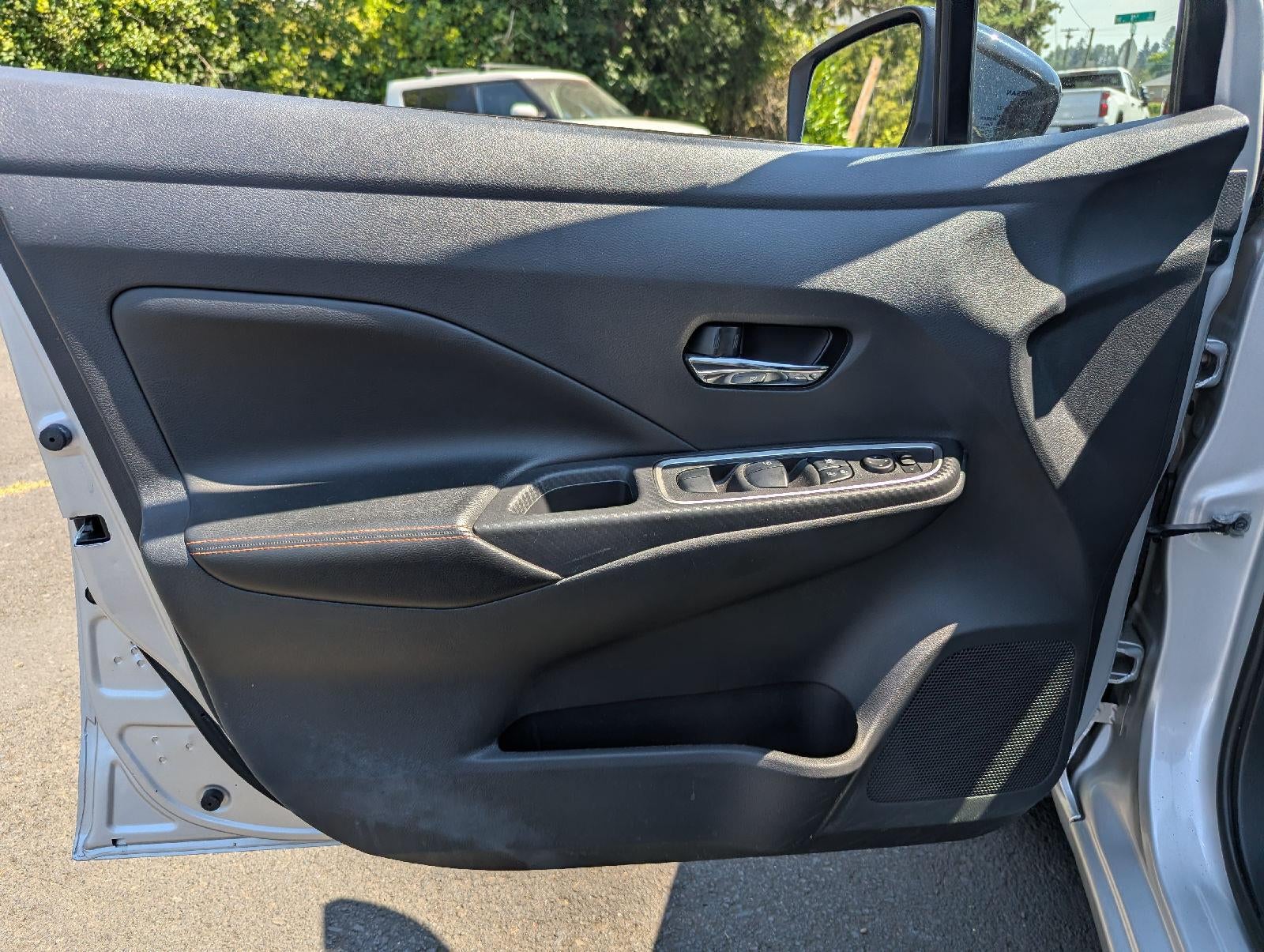 2020 Nissan Versa SR