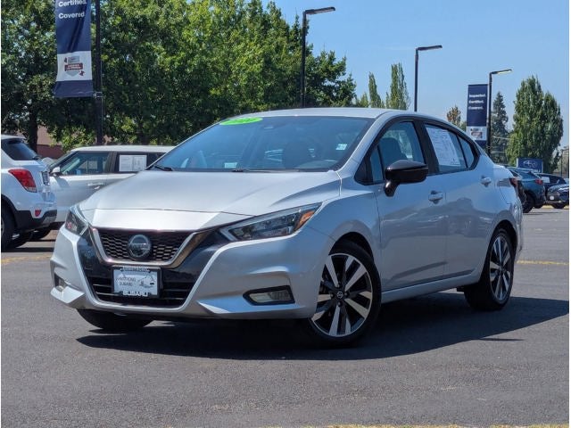 2020 Nissan Versa SR