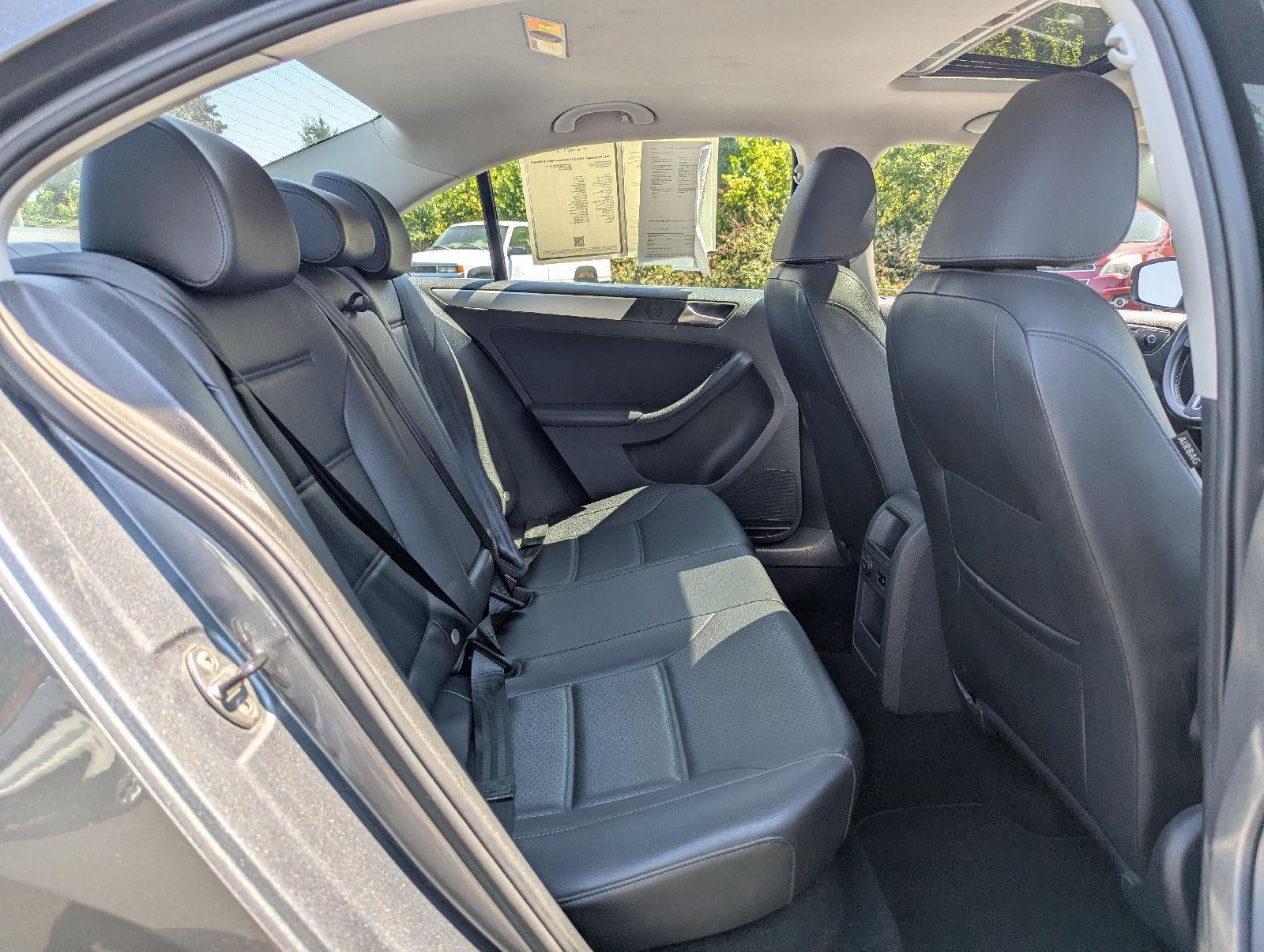 2013 Volkswagen Jetta SE w/Convenience/Sunroof