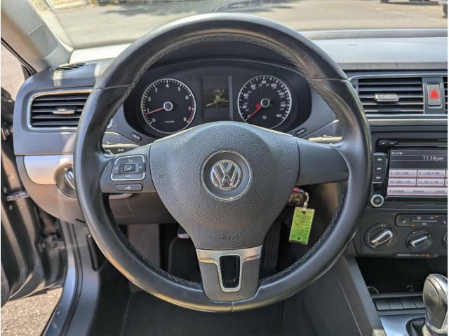 2013 Volkswagen Jetta SE w/Convenience/Sunroof