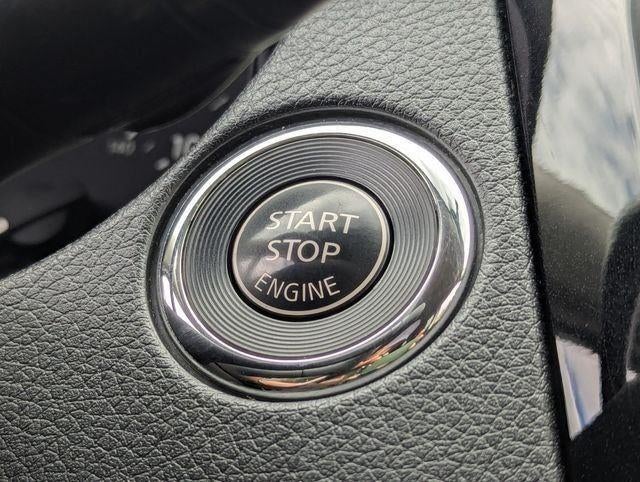 2018 Nissan ROGUE AWD SV