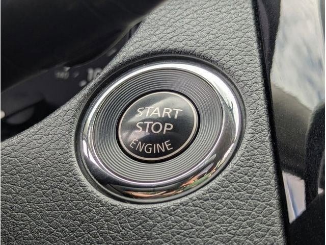 2018 Nissan ROGUE AWD SV