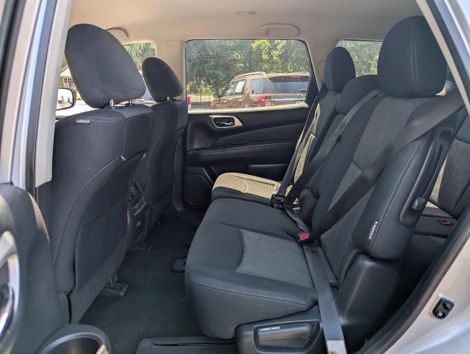 2019 Nissan Pathfinder SV