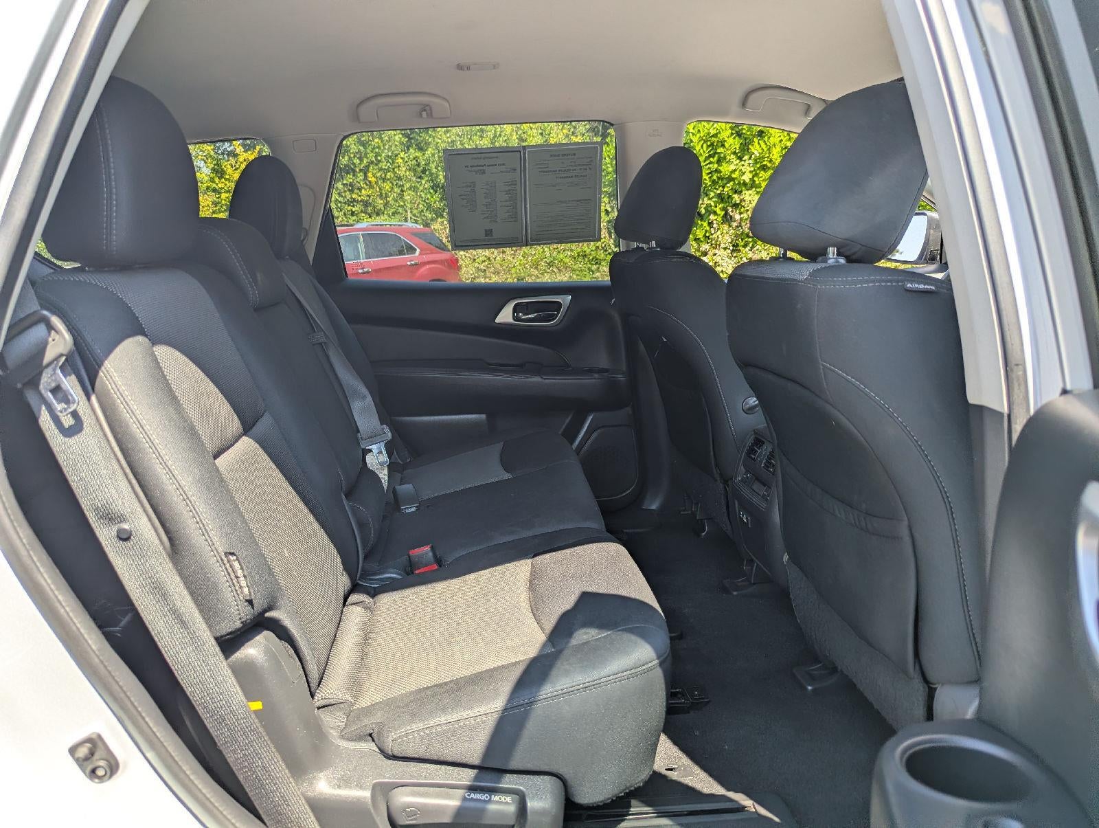 2019 Nissan Pathfinder SV