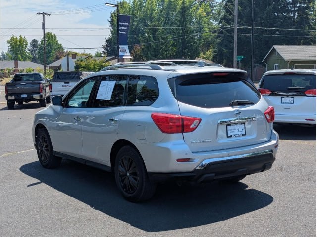 2019 Nissan Pathfinder SV