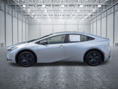 2025 Toyota Prius LE