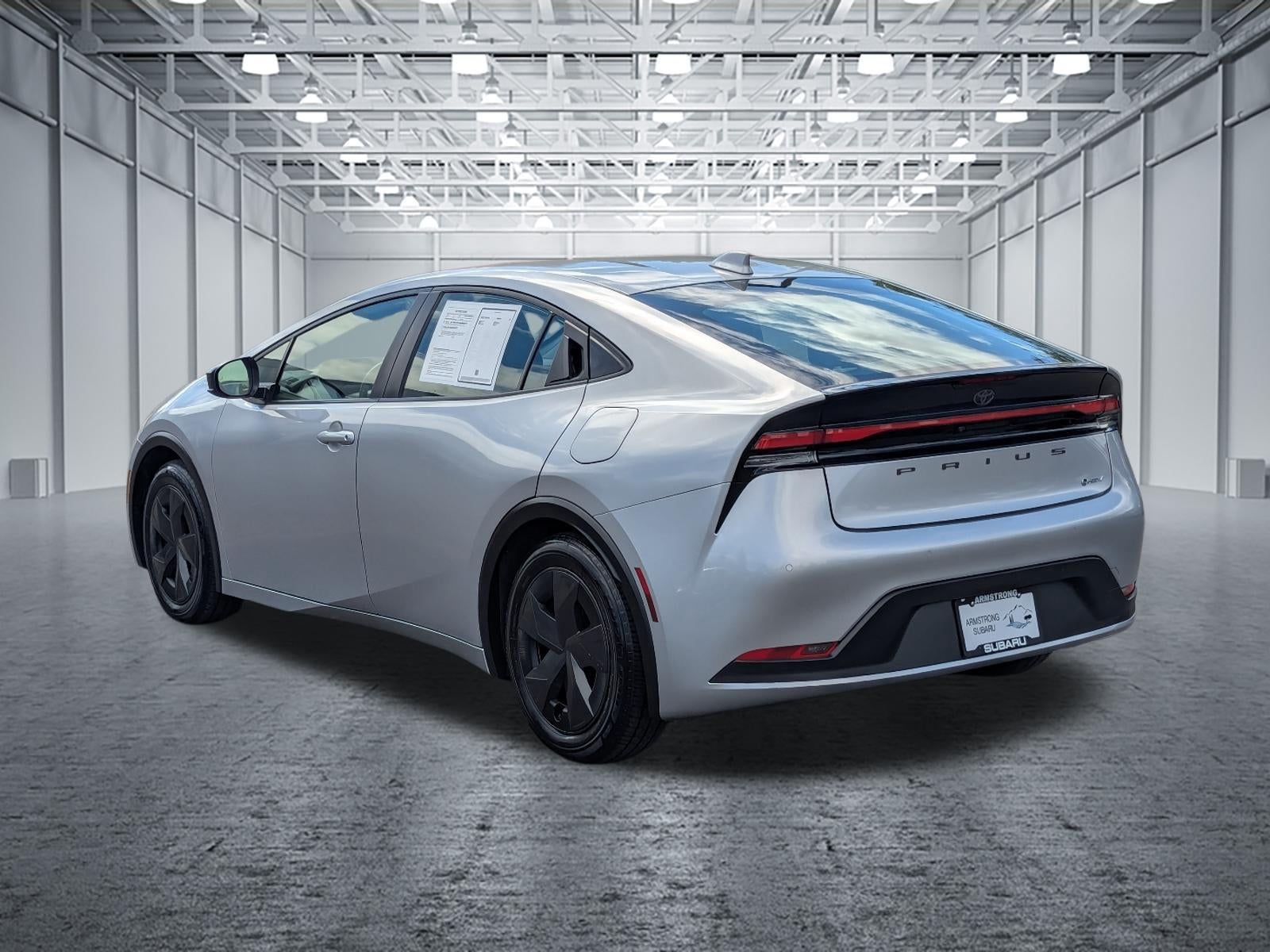 2025 Toyota Prius LE