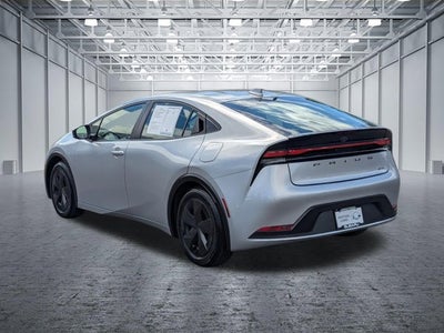 2025 Toyota Prius LE