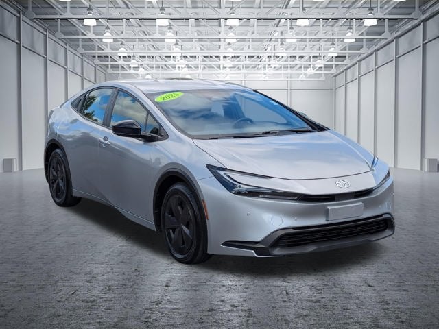 2025 Toyota Prius LE